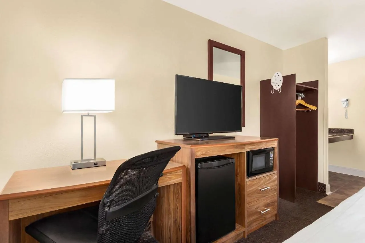 Luxe Studios Nashville Hotel