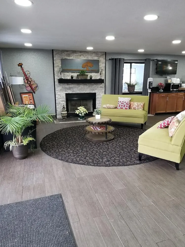 Luxe Studios Nashville 2*,