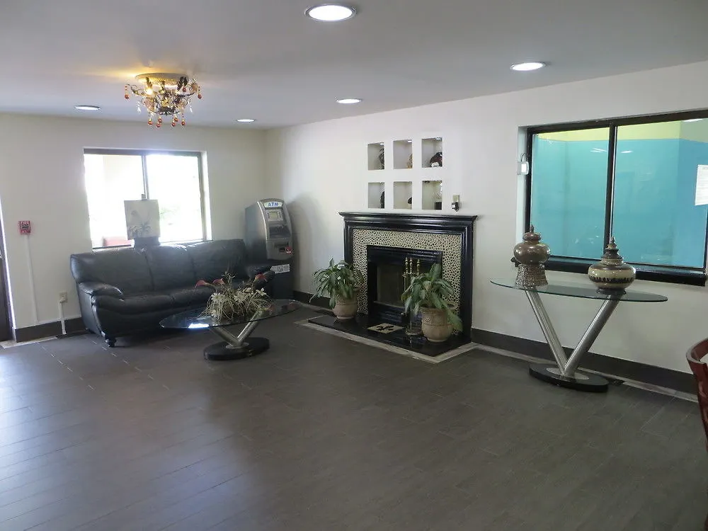 Luxe Studios Nashville 2*,